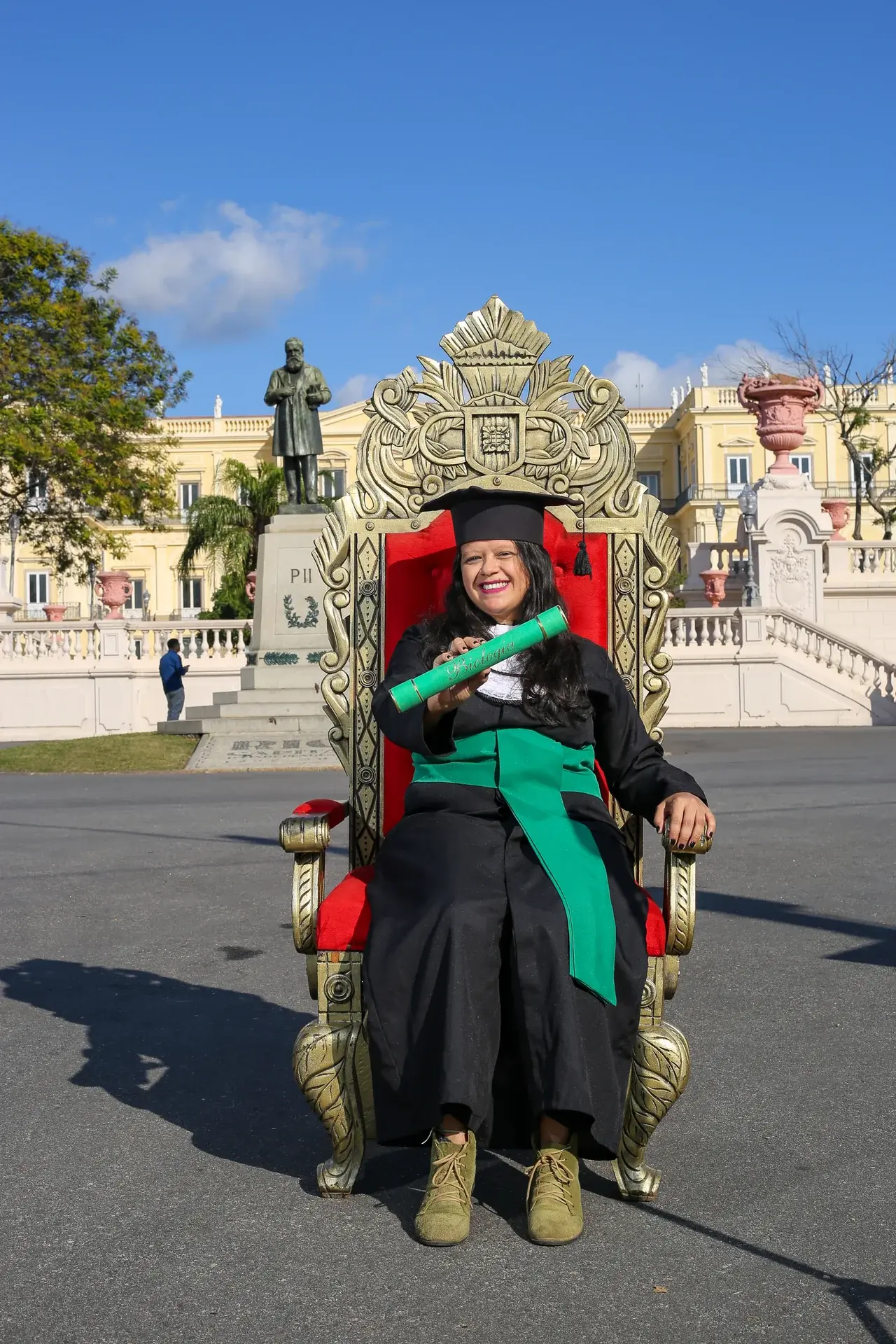 Tradição diante da História